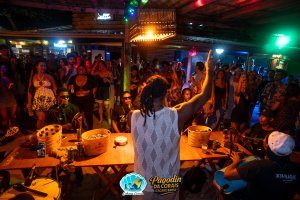 Show de Marcelo Bonfá + Pagodin da Corais