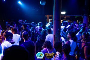 Show de Marcelo Bonfá + Pagodin da Corais