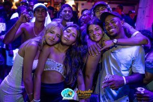 Show de Marcelo Bonfá + Pagodin da Corais